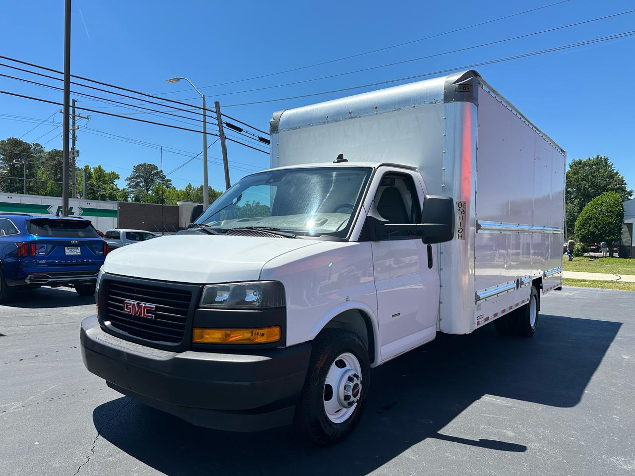 gmc savana cutaway 2021 7GZ37TC77MN011060 image gmc savana cutaway 2021 7GZ37TC77MN011060 image